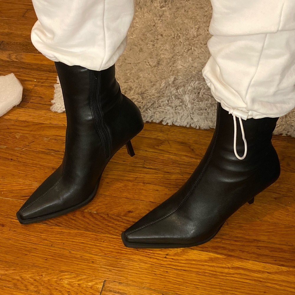 Steve Madden Kitten Heel Pointed Square Toe Boot